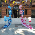 Στολισμός Βάπτισης με μπαλόνια κολωνάκια για δίδυμα αγόρια κορίτσια σε μπλε σιελ και ροζ φούξια αποχρώσεις για την εκκλησία